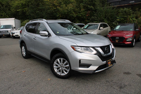 Used 2020 Nissan Rogue SV image 4