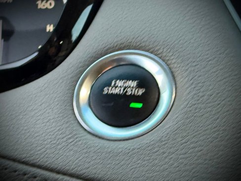 Used 2020 Cadillac XT5 Premium Luxury image 25