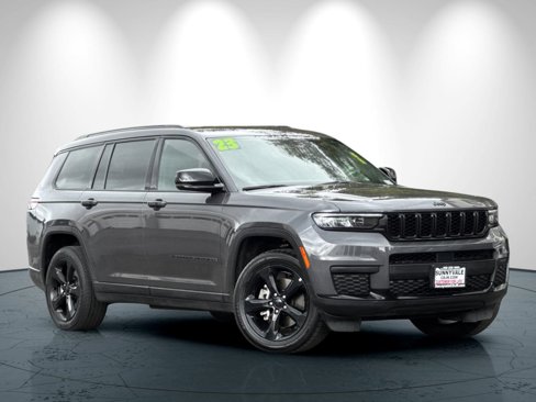 Used 2023 Jeep Grand Cherokee L Laredo image 2