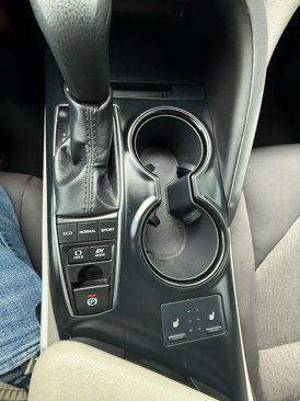 Used 2019 Toyota Camry LE image 28