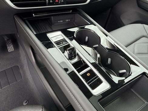 New 2025 Volkswagen Atlas SE image 20