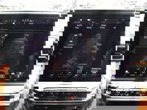 Used 2023 Jeep Compass Limited image 25
