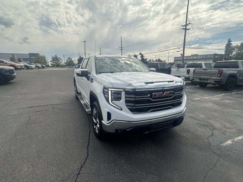 Certified 2022 GMC Sierra 1500 SLT w/ SLT Convenience Package image 7