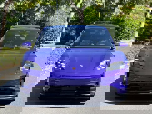 Used 2025 Porsche Taycan image 7