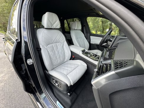 New 2026 BMW X5 xDrive40i w/ M Sport Package image 29