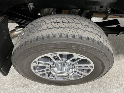 Used 2024 Ford F350 Limited image 22