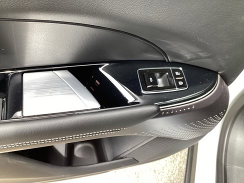 New 2025 Cadillac Lyriq Luxury image 20