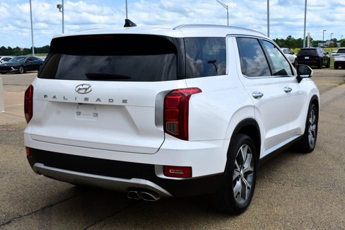 Used 2020 Hyundai Palisade SEL image 2