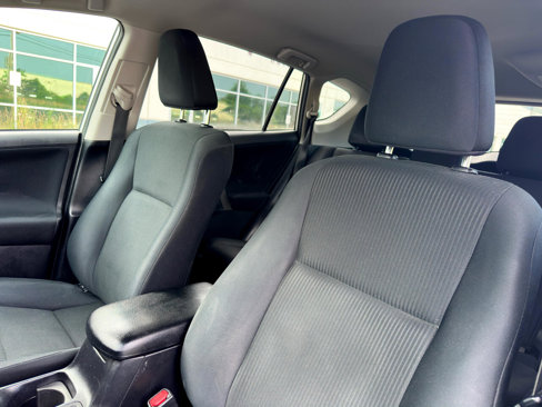Used 2015 Toyota RAV4 LE image 20