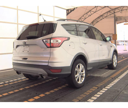 Used 2018 Ford Escape SE w/ SE Sync 3 Package image 3