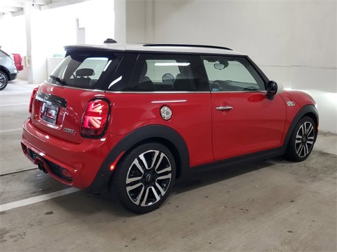 Used 2019 MINI Cooper S w/ Signature Upholstery Package image 7