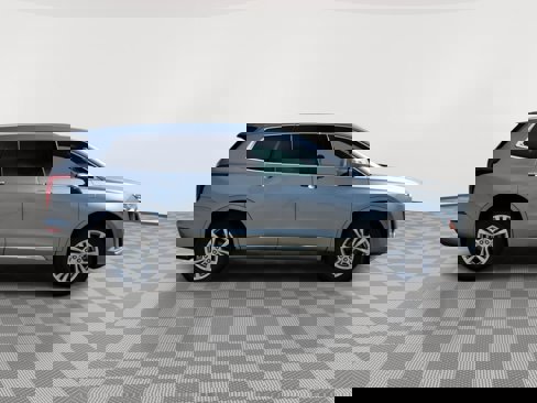 New 2025 Cadillac XT6 Luxury image 44