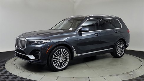 Used 2022 BMW X7 xDrive40i w/ Parking Assistance Package image 3