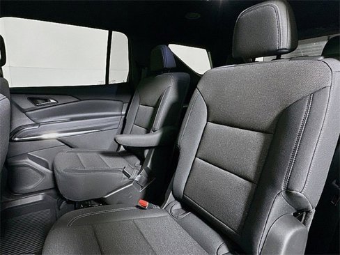 New 2026 Chevrolet Traverse LT w/ LPO, Floor Liner Package image 8