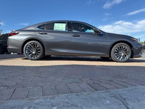 New 2025 Lexus ES 350 Luxury w/ Accessory Package (Z2) image 20