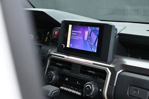 Used 2025 Toyota Tacoma TRD Off-Road image 14