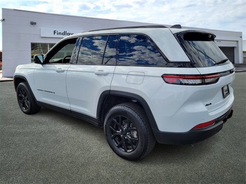 Used 2024 Jeep Grand Cherokee Altitude image 6