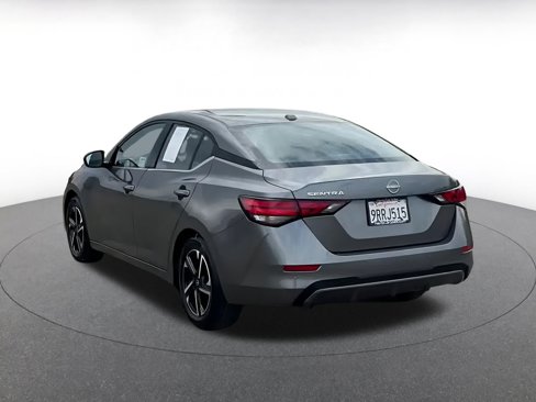 Used 2025 Nissan Sentra SV image 11