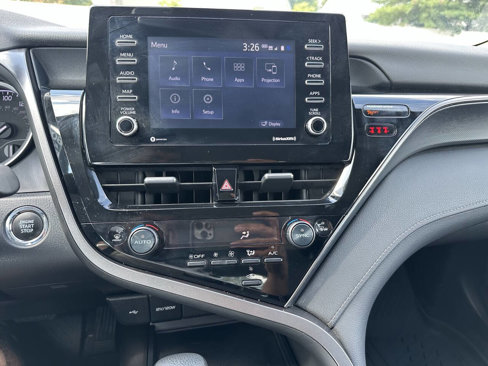 Used 2022 Toyota Camry LE image 20