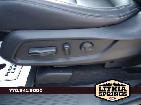 Used 2025 Honda Pilot Touring image 35