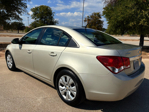 Used 2014 Chevrolet Cruze LS image 5
