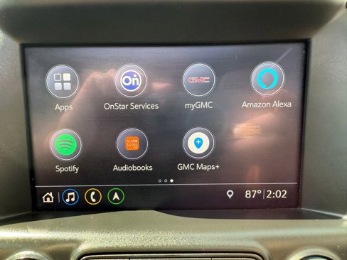 Used 2021 GMC Terrain SLE image 27