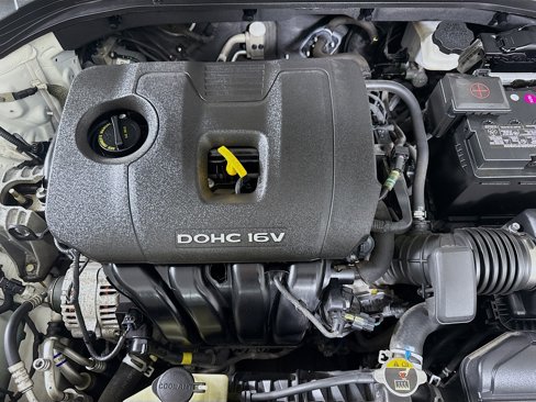 Used 2018 Hyundai Elantra SEL image 35