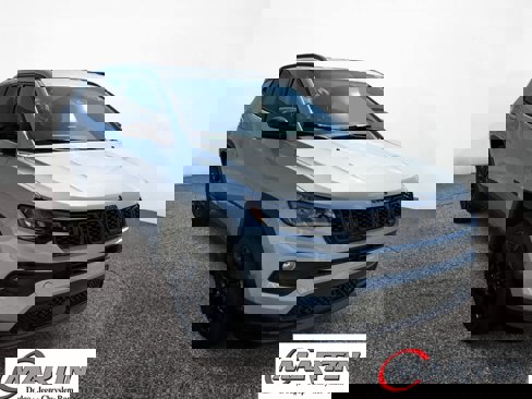 New 2026 Jeep Compass Latitude image 7