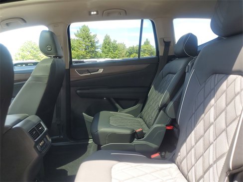 New 2026 Volkswagen Atlas SEL Premium R-Line image 16