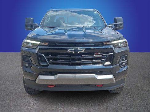 Used 2024 Chevrolet Colorado Z71 w/ Z71 Convenience Package 2 image 2