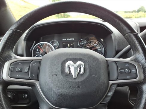 Used 2024 RAM 2500 Tradesman w/ Chrome Appearance Group image 18