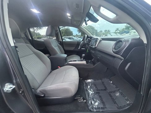 Used 2022 Toyota Tacoma SR5 image 21