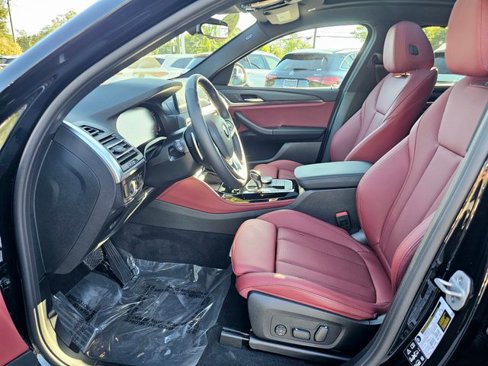 Used 2025 BMW X4 xDrive30i w/ Premium Package image 18