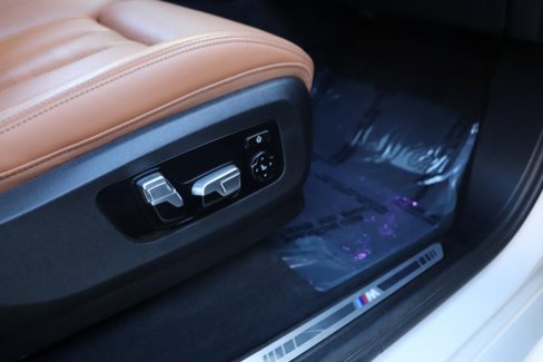 Used 2021 BMW X7 xDrive40i w/ M Sport Package image 34