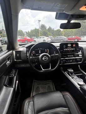 Used 2022 Nissan Pathfinder Platinum image 13
