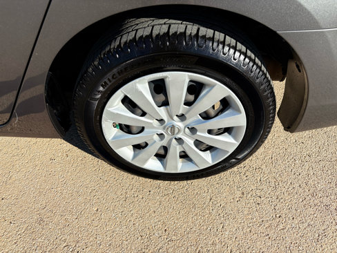 Used 2015 Nissan Sentra SV w/ Navigation Package image 5