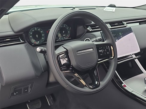 New 2026 Land Rover Range Rover Velar Dynamic SE image 16