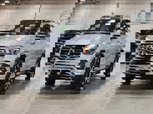 Used 2024 Mercedes-Benz GLE 350 4MATIC image 4