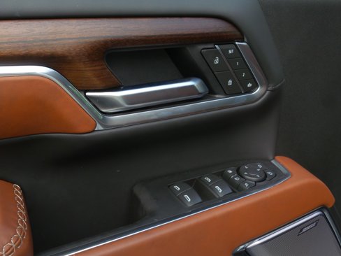 Used 2025 GMC Sierra 3500 Denali Ultimate image 32