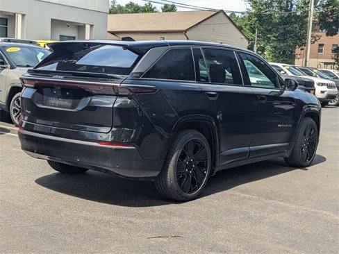 New 2025 Jeep Wagoneer Launch Edition w/ Trailer Tow Group image 3