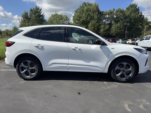 Used 2023 Ford Escape ST-Line w/ Tech Pack #1 image 4