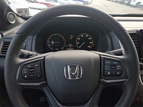 Used 2025 Honda Ridgeline RTL+ image 19