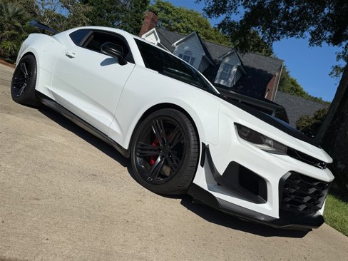 Used 2018 Chevrolet Camaro ZL1 image 30