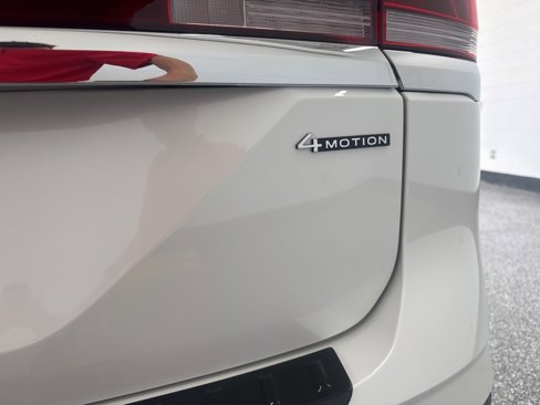 New 2026 Volkswagen Atlas SE image 8