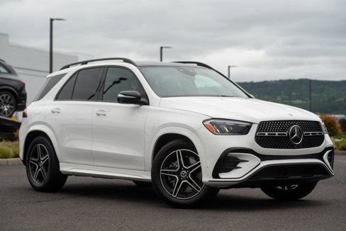 Used 2025 Mercedes-Benz GLE 350 4MATIC image 3