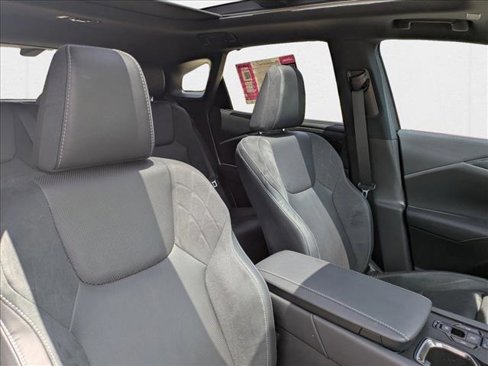 Used 2023 Lexus RX 350 w/ Luxury Package image 25
