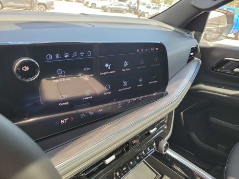 New 2026 Chevrolet Suburban Premier image 20