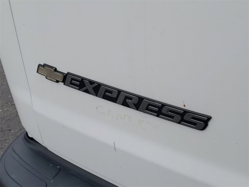 Used 2020 Chevrolet Express 2500 Extended w/ Driver Convenience Package image 6