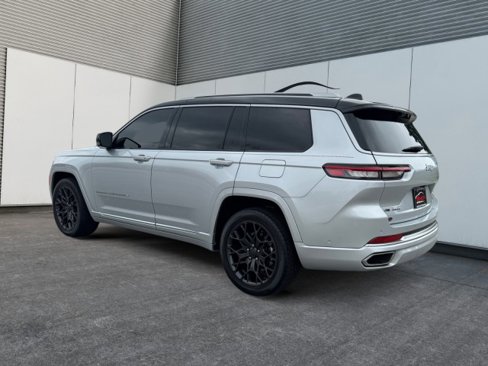 Used 2021 Jeep Grand Cherokee L Summit image 12