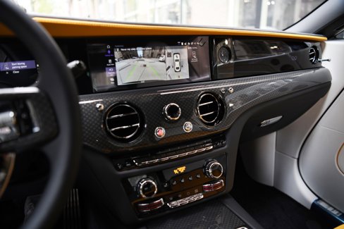 New 2025 Rolls-Royce Spectre Black Badge image 16